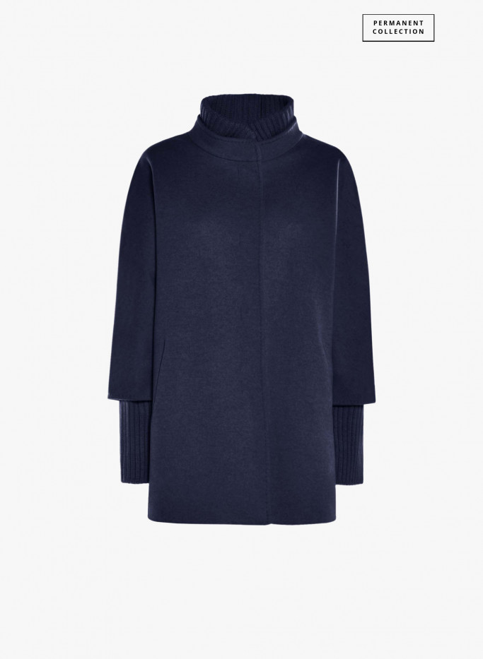 Cappotto corto blu in lana con dettagli in maglia