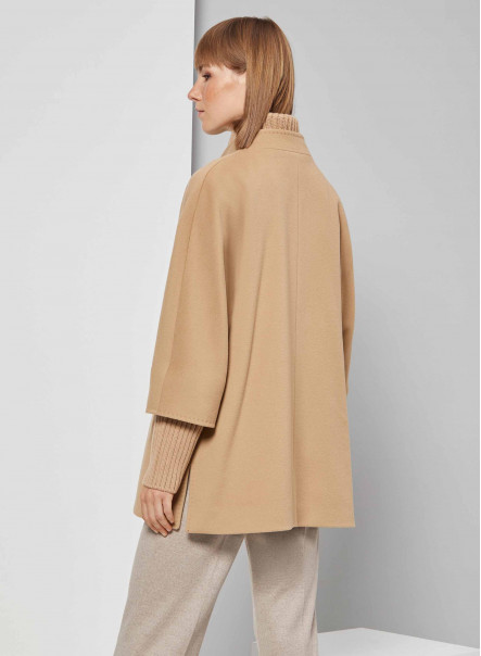 Cappotto corto cammello in lana con dettagli in maglia