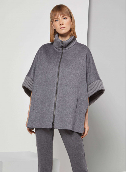 Cappa in lana grigia con inserti in maglia