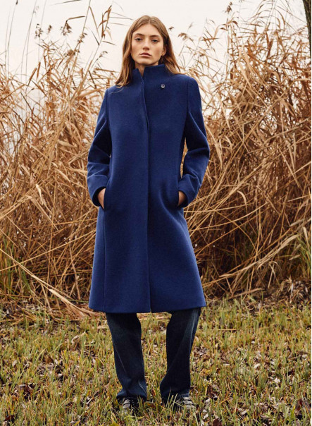 Cappotto bluette in lana e cashmere con collo alto