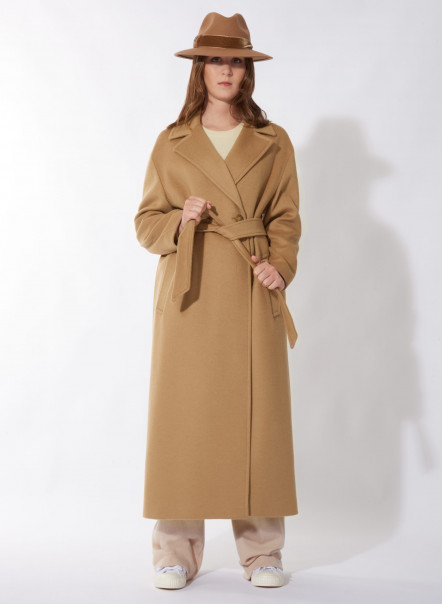 Cappotto cammello doppiopetto con cintura in lana