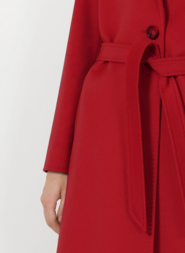 Cappotto rosso con cintura in pura lana linea aderente