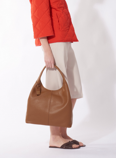 Maxi borsa a spalla in pelle color tabacco