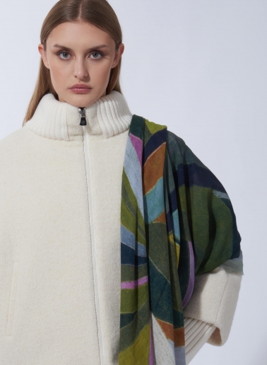 Maxi green wool and silk scarf with stylized pattern