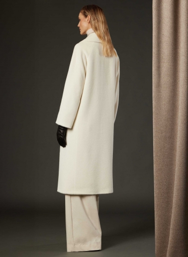 Long double breasted white coat in alpaca and wool