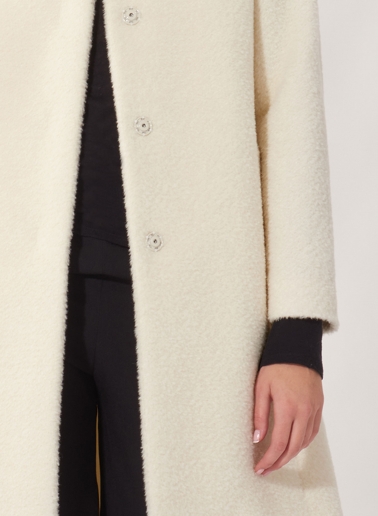 White wool and alpaca coat with inverted notch collar
