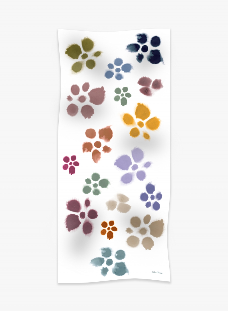 Maxi white wool scarf with watercolor flower pattern