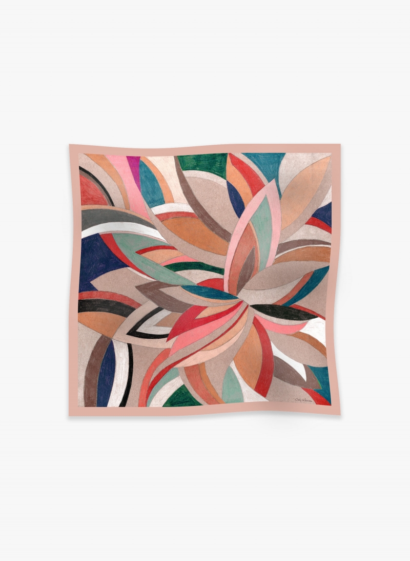 Maxi pink wool and silk scarf with stylized pattern