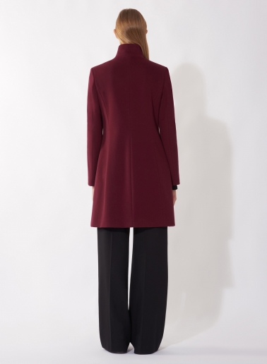 Inverted notch collar burgundy coat crafted with pure wool