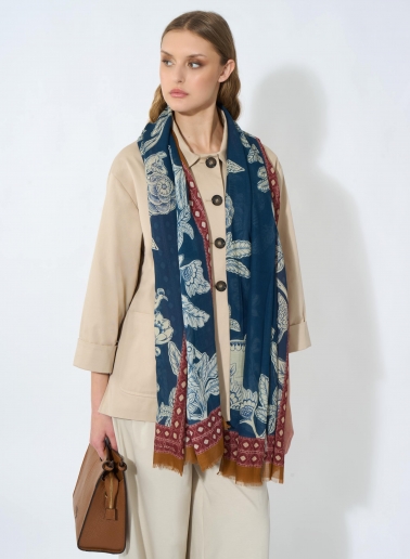 Blue cotton maxi scarf with flower and animals pattern