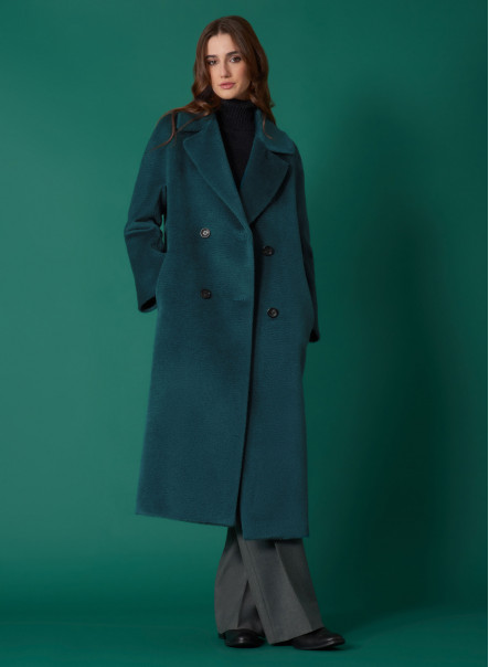 Long double breasted coat in alpaca and 
