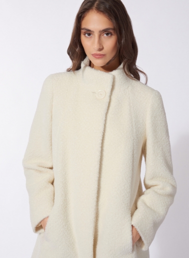 Flared white wool and alpaca coat