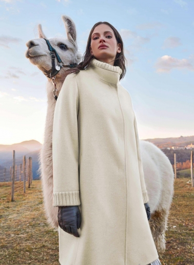 Beige pure zibeline wool coat with knitted inserts