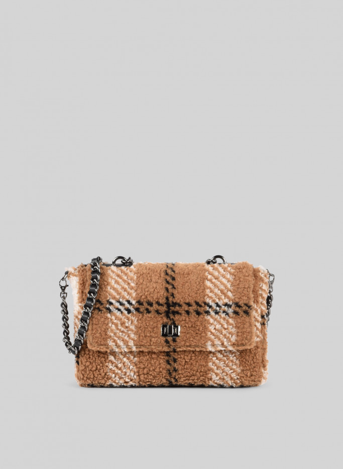 chain envelope bag