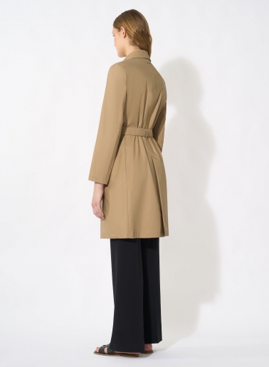 Double-breasted camel trench coat in technical fabric with tailored stitches