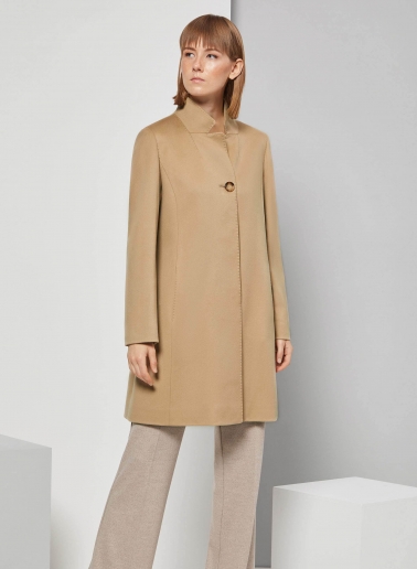 Inverted notch collar light camel coat crafted with pure wool