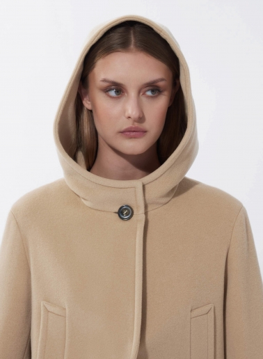 Hooded light camel wool and cashmere parka with double pockets