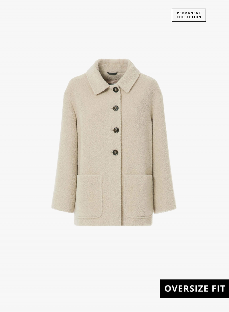 Short beige wool and alpaca coat with shirt collar and patch pockets