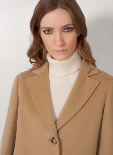Straight light camel wool and cashmere coat with masculine cut