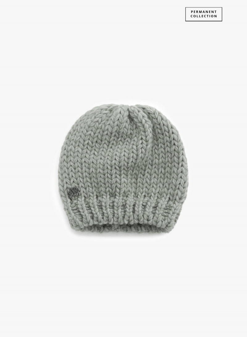 Pearl grey knitted hat