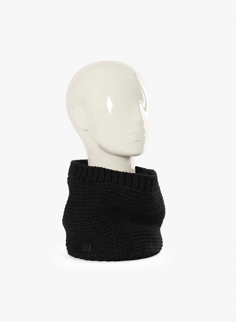 Black knitted neck warmer