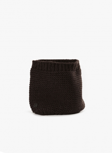 Brown knitted neck warmer