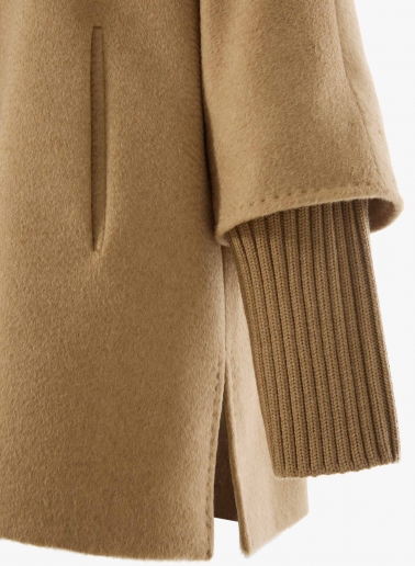 Short camel oversized camel wool coat with knitted details