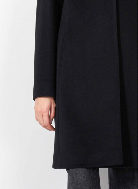 Inverted notch collar black wool coat