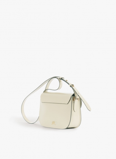 Beige smooth leather shoulder bag with metal closure