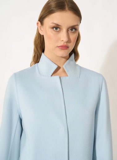 Two-tone light blue overcoat in pure double wool with inverted notch collar