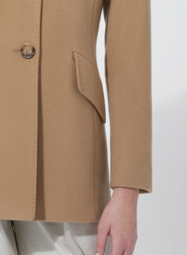 Short camel pure wool coat with detachable nylon bib