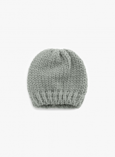 Pearl grey knitted hat