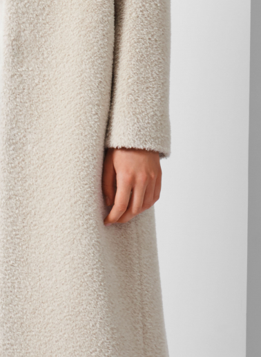 Maxi beige wool and alpaca coat with inverted notch collar | Cinzia Ro